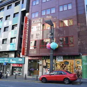https://cassany.andorra-la-vella-hotels.net